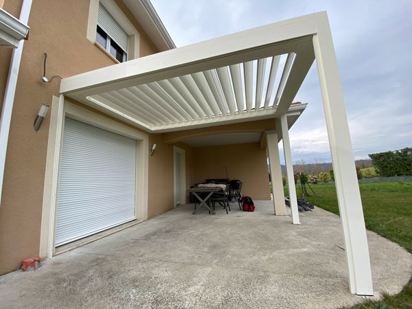 installation d'une pergola bioclimatique à Saint-Victor-de-Cessieu